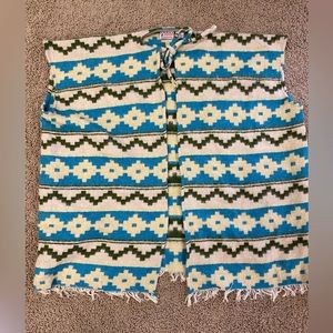 Vintage poncho AMRAV size medium turquoise yellow cream Aztec print